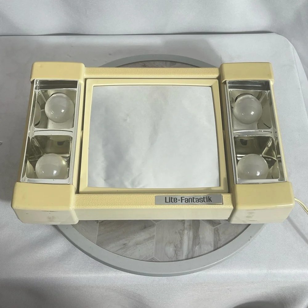 Vintage Lite-Fantastik Lighted Makeup Mirror 1970s Portable Works